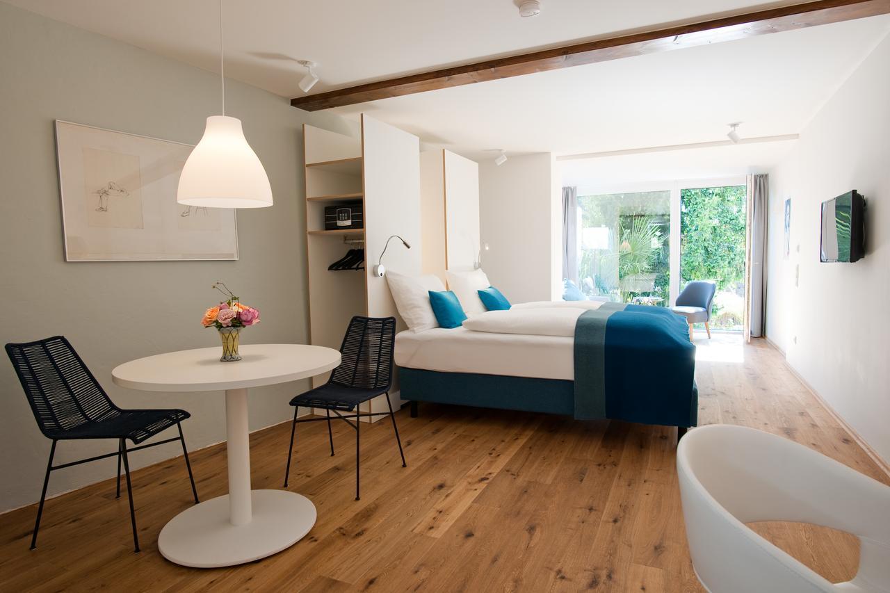 1463 Apartmenthaus * Karlsruhe
