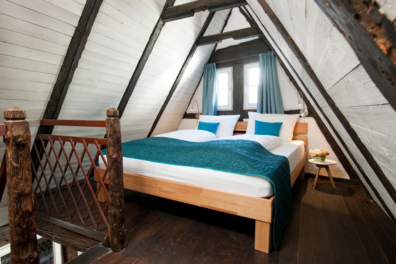 1463 Apartmenthaus * Karlsruhe