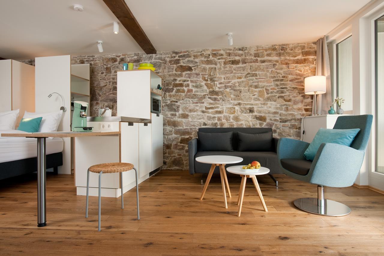 1463 Apartmenthaus * Karlsruhe